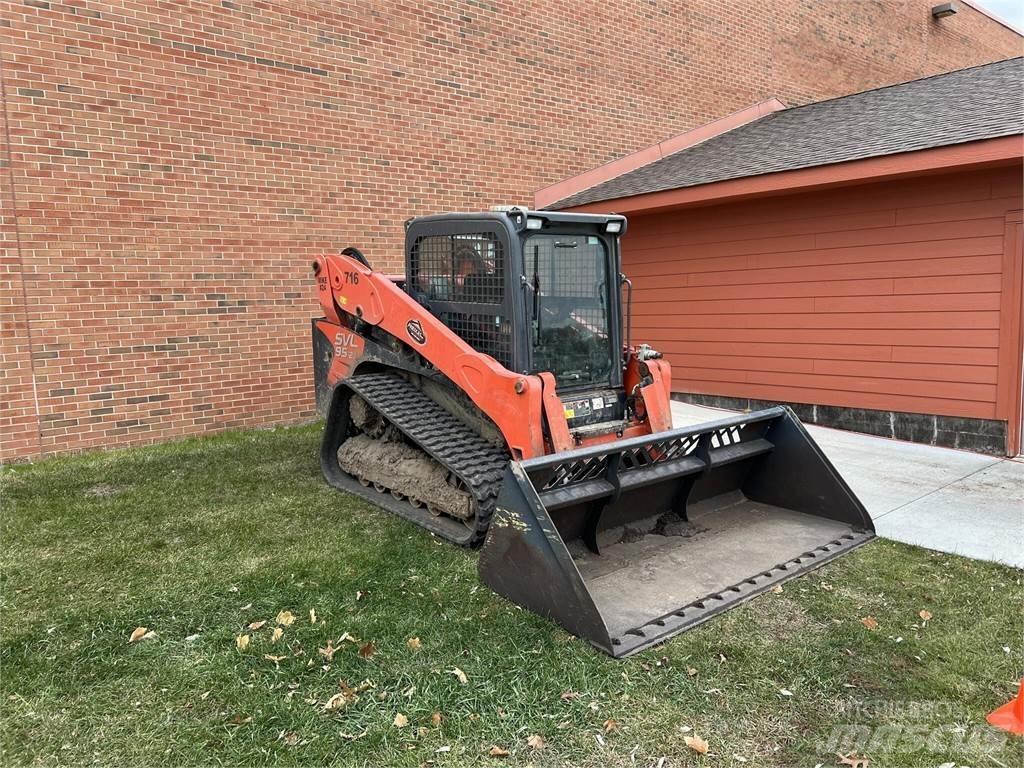Kubota SVL95-2S Krautuvai su šoniniu pasukimu