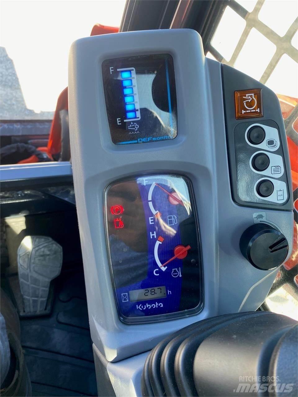 Kubota SVL97-2 Krautuvai su šoniniu pasukimu