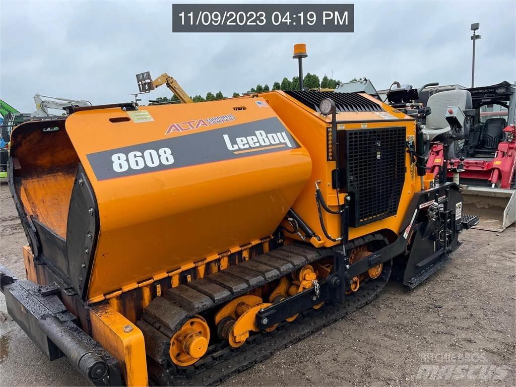 LeeBoy 8608 Asfalto klotuvai
