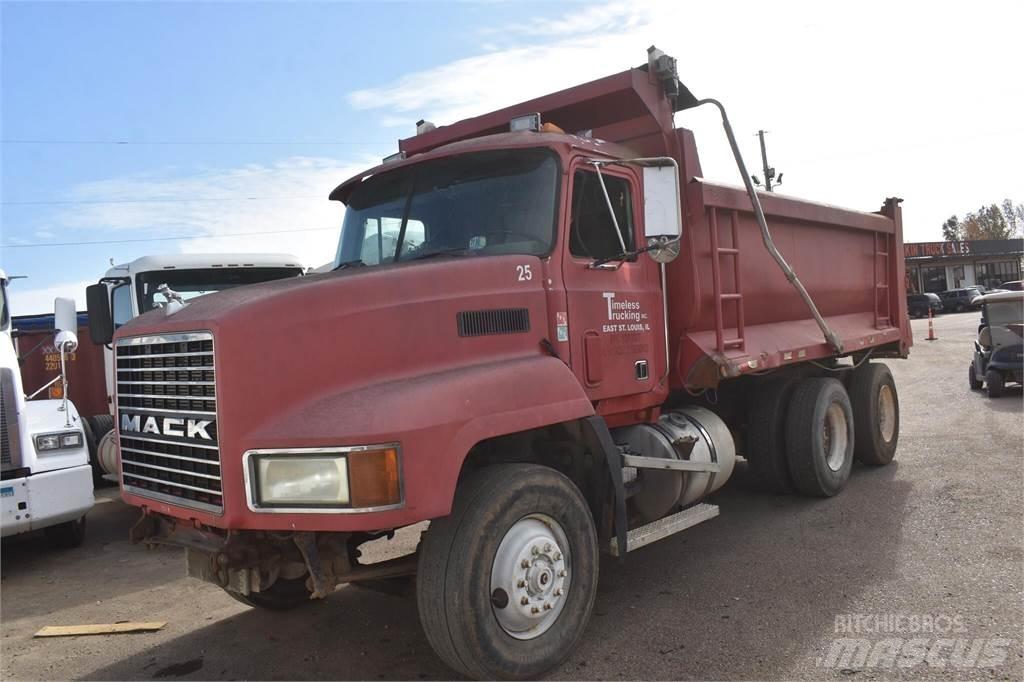 Mack CH613 Savivarčių priekabų vilkikai