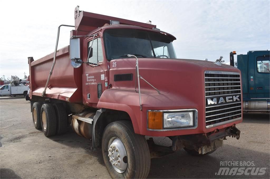 Mack CH613 Savivarčių priekabų vilkikai