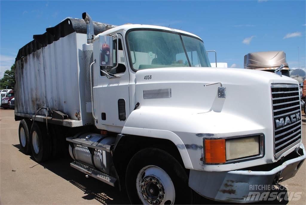 Mack CH613 Savivarčių priekabų vilkikai