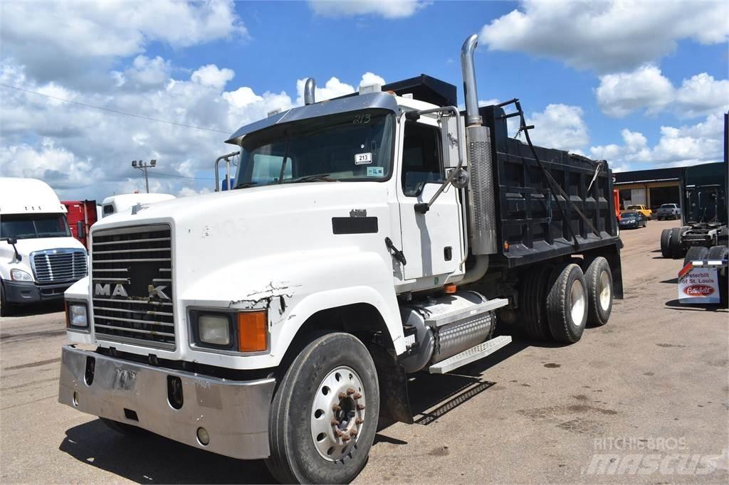 Mack CHN613 Savivarčių priekabų vilkikai
