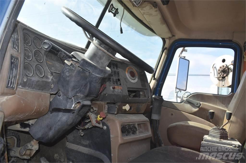 Mack GRANITE CV713 Savivarčių priekabų vilkikai