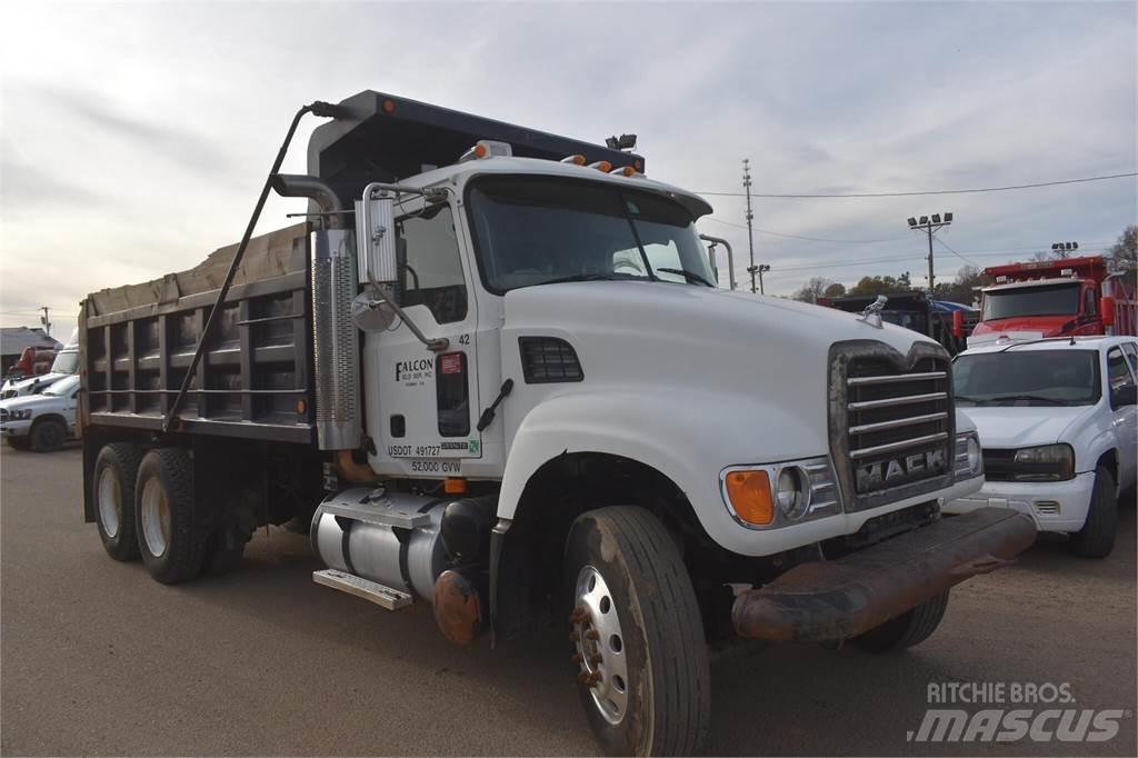 Mack GRANITE CV713 Savivarčių priekabų vilkikai