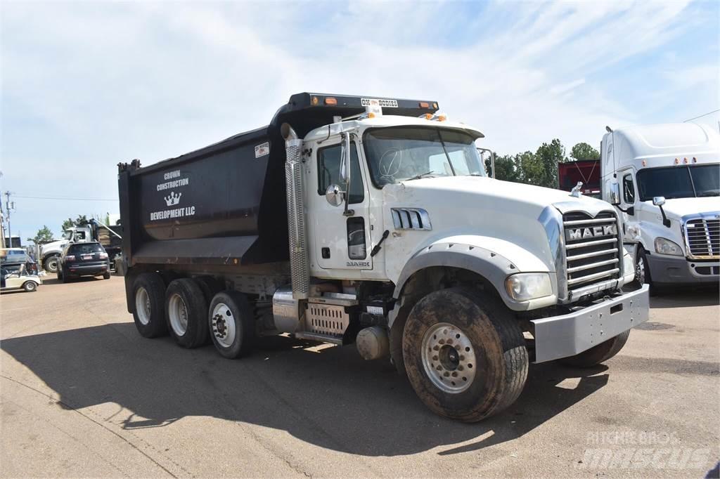 Mack GRANITE GU713 Savivarčių priekabų vilkikai