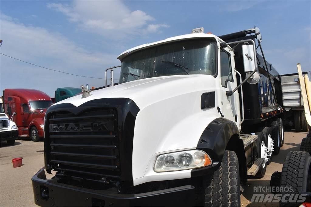 Mack GRANITE GU813 Savivarčių priekabų vilkikai