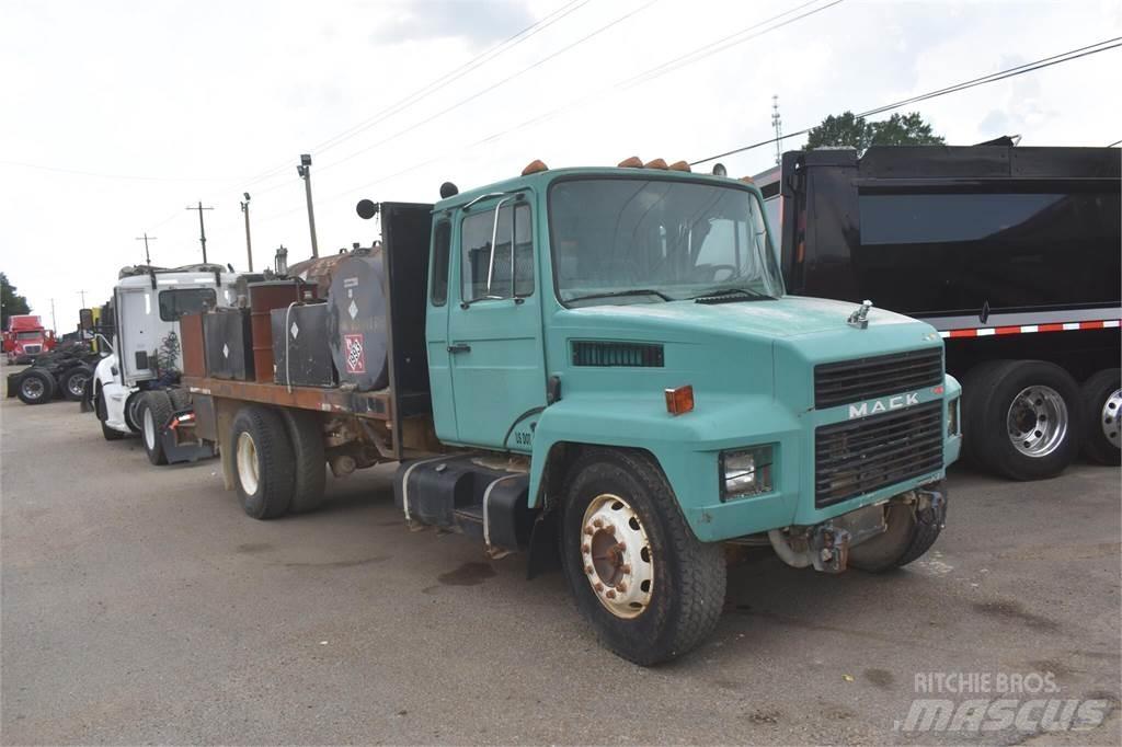 Mack MIDLINER CS200 Automobilinės cisternos