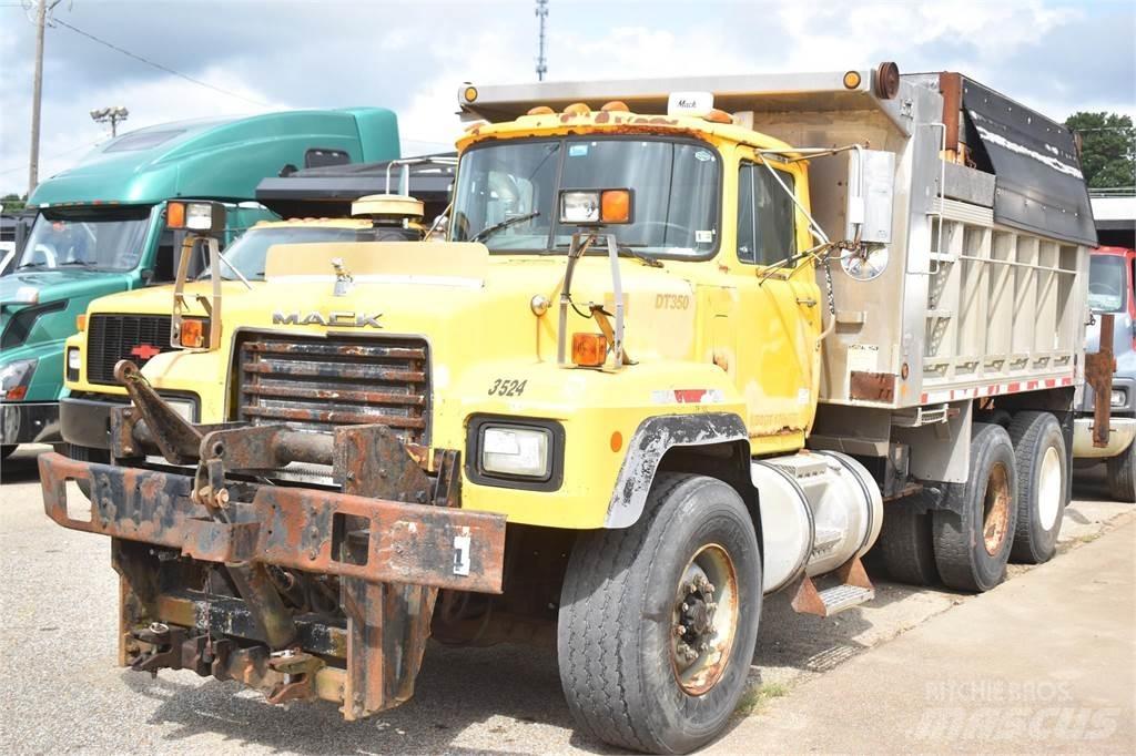 Mack RD688S Savivarčių priekabų vilkikai