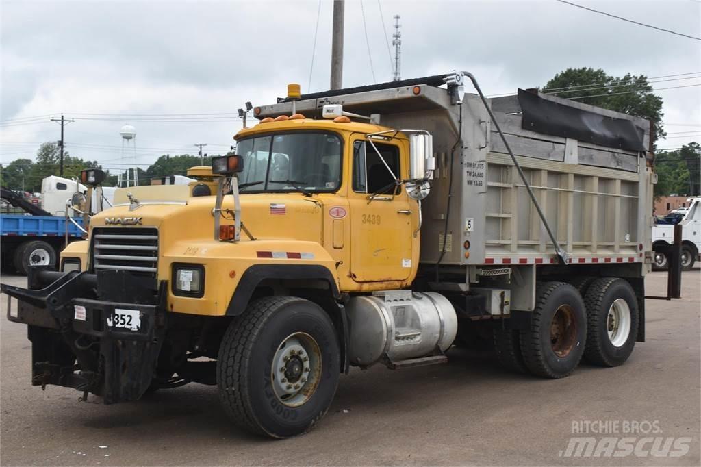 Mack RD688S Savivarčių priekabų vilkikai