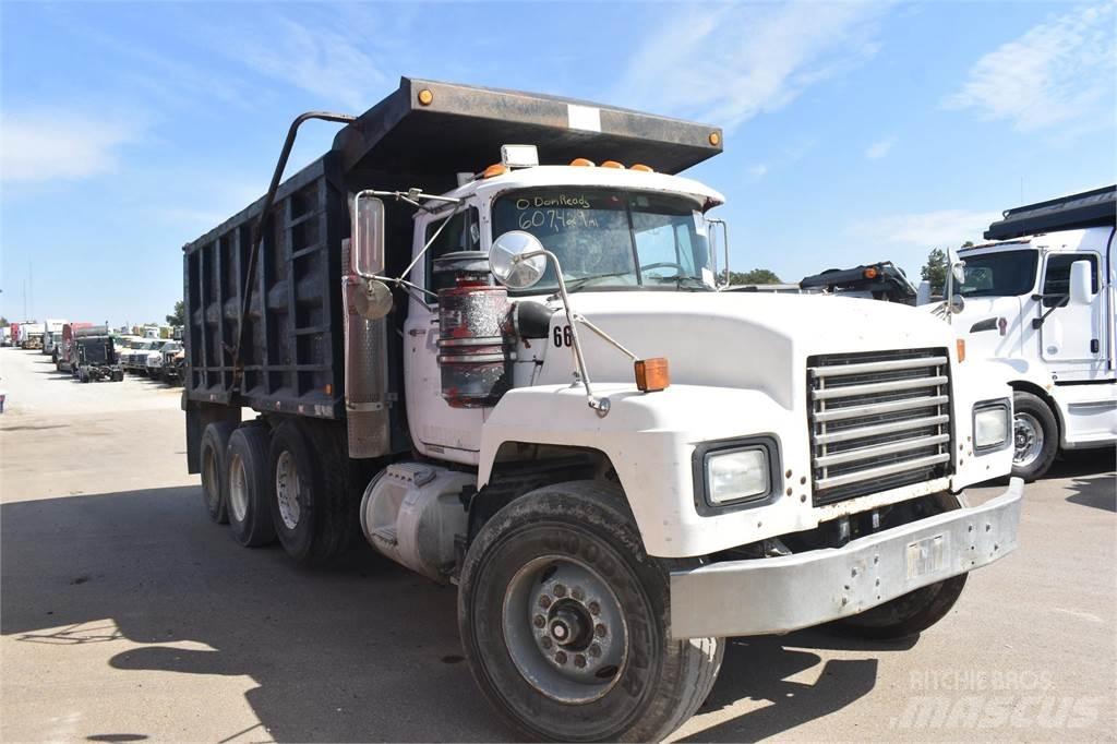 Mack RD688S Savivarčių priekabų vilkikai