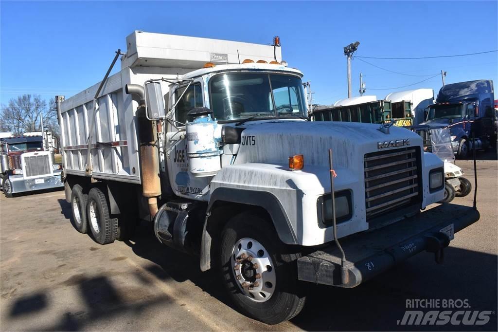 Mack RD688S Savivarčių priekabų vilkikai