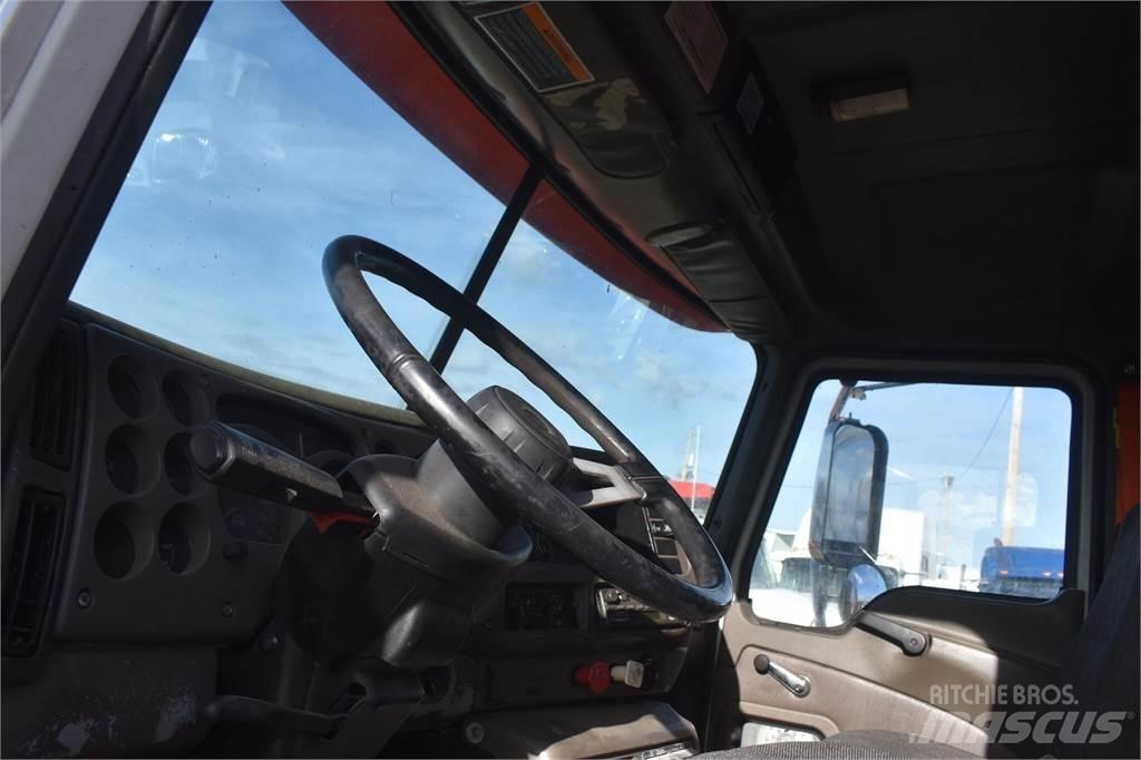 Mack VISION CX612 Savivarčių priekabų vilkikai