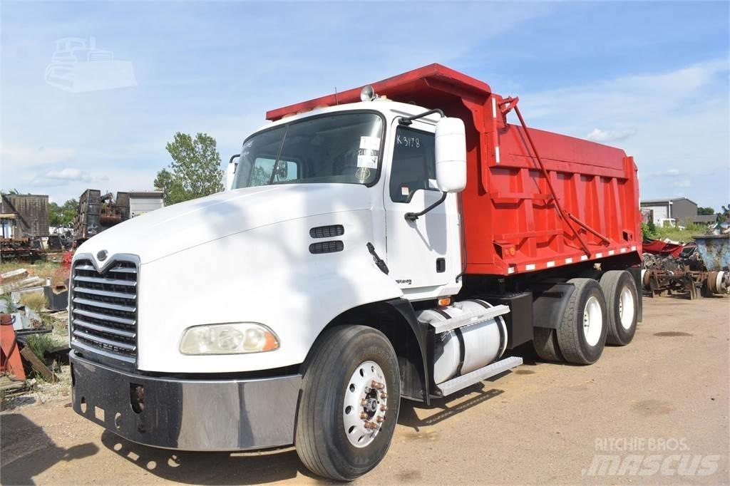 Mack VISION CXN613 Savivarčių priekabų vilkikai