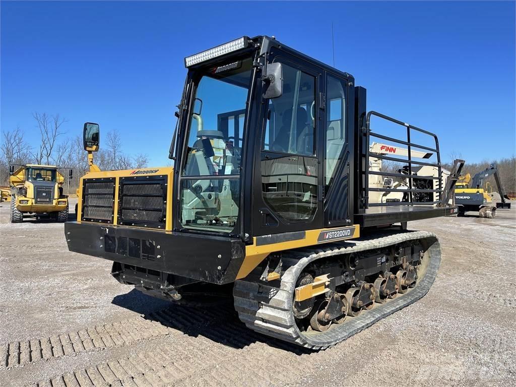 Morooka MST2200VD Vikšrinė savivartė technika