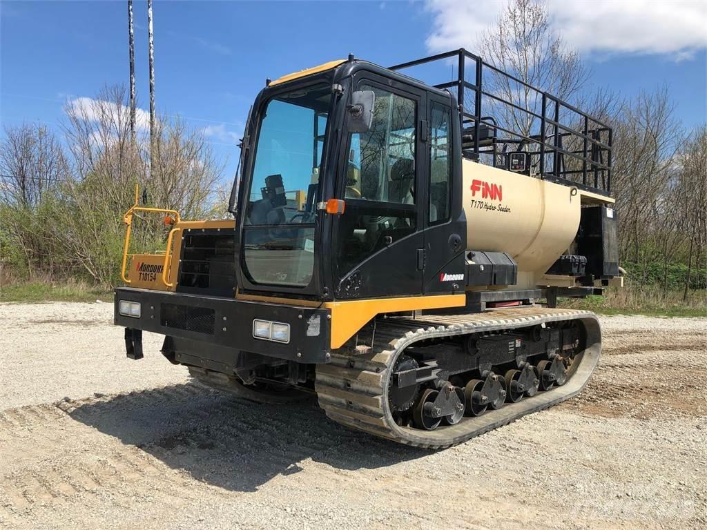 Morooka MST2200VD Vikšrinė savivartė technika