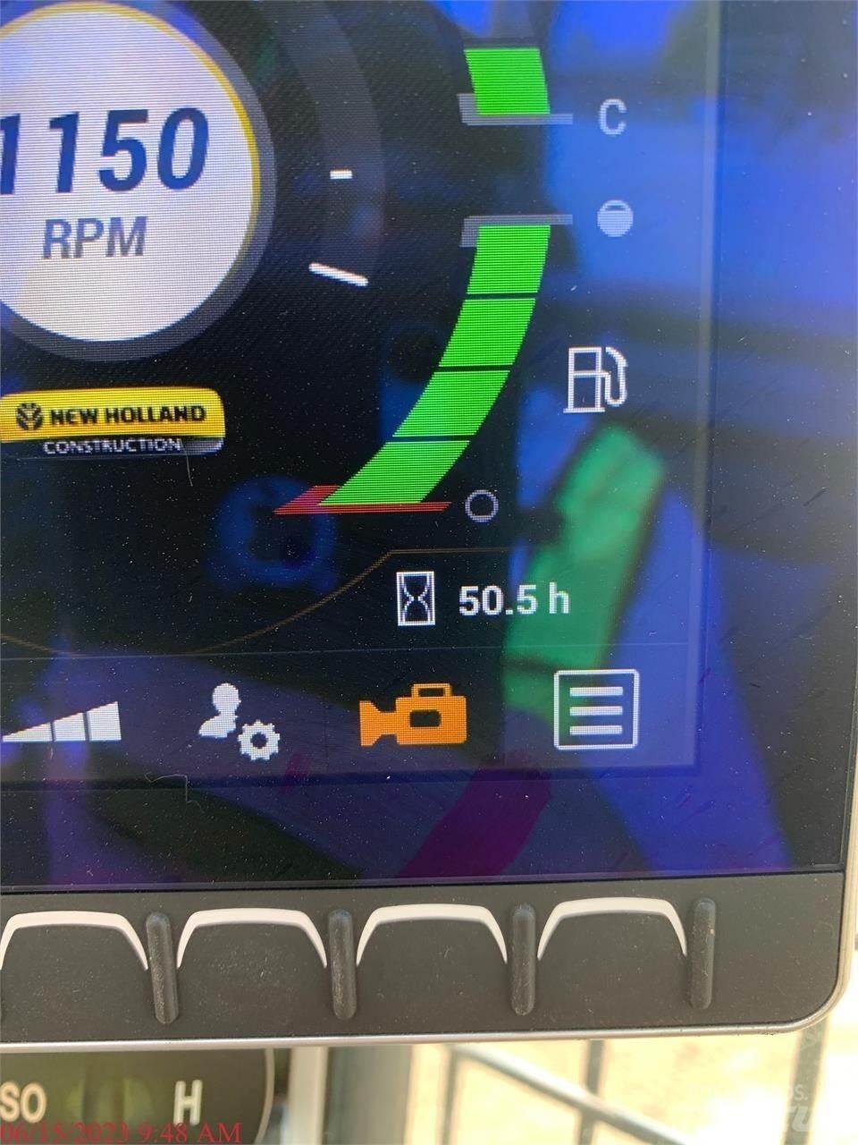 New Holland C332 Krautuvai su šoniniu pasukimu