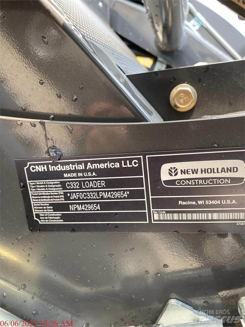 New Holland C332 Krautuvai su šoniniu pasukimu