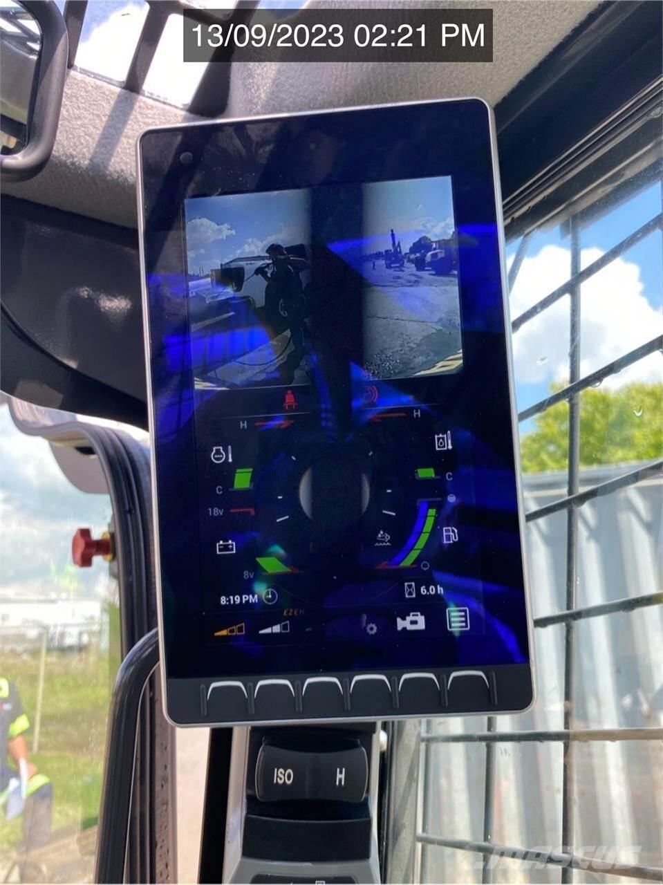 New Holland C345 Krautuvai su šoniniu pasukimu