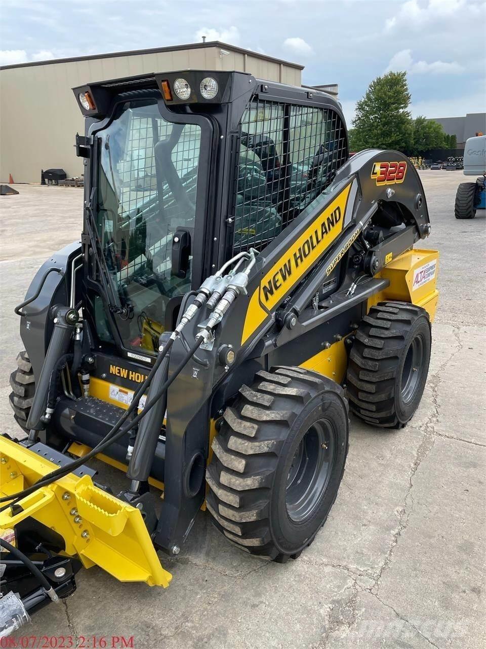 New Holland L328 Krautuvai su šoniniu pasukimu
