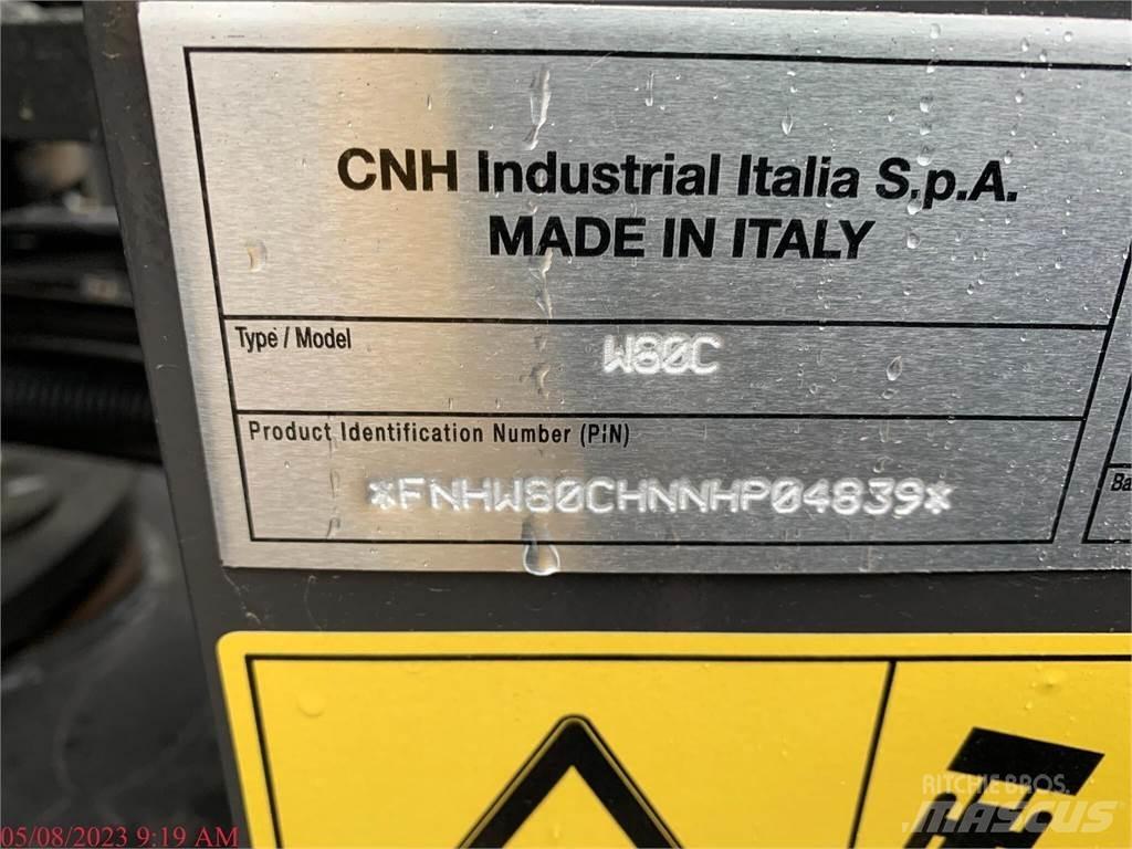 New Holland W80C Naudoti ratiniai krautuvai
