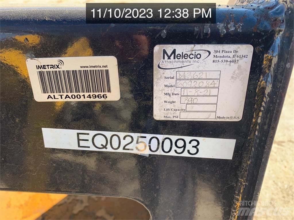 New Holland W80C Naudoti ratiniai krautuvai