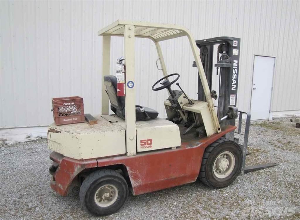 Nissan PF02A25V Šakiniai krautuvai - Kita