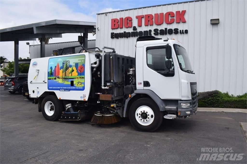 Peterbilt 220 Šlavimo sunkvežimiai