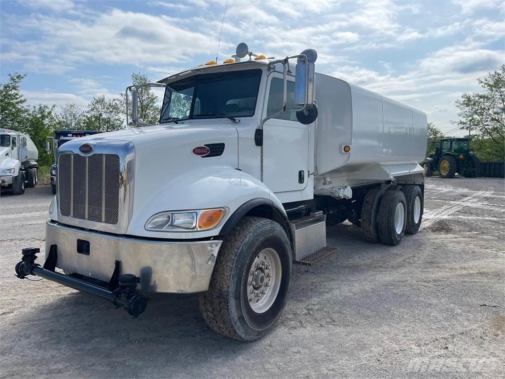Peterbilt 335 Vandens sunkvežimiai