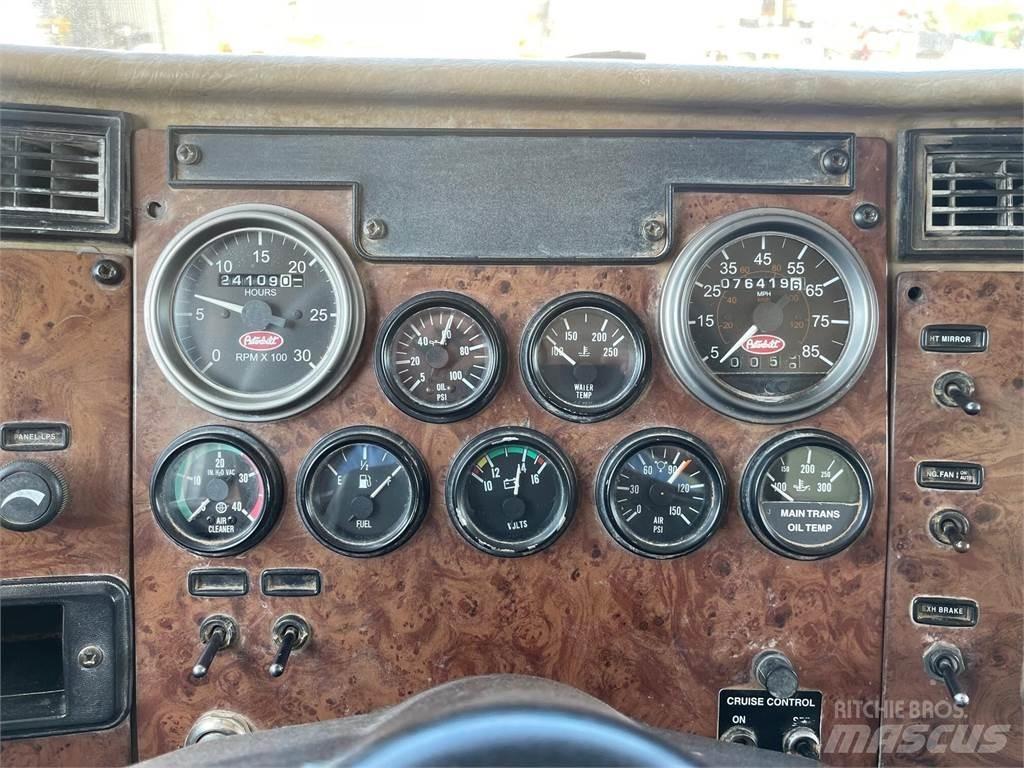 Peterbilt 335 Vandens sunkvežimiai