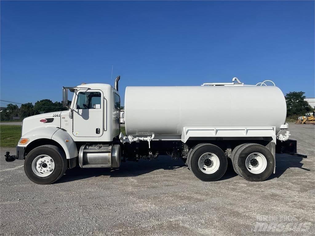 Peterbilt 348 Vandens sunkvežimiai