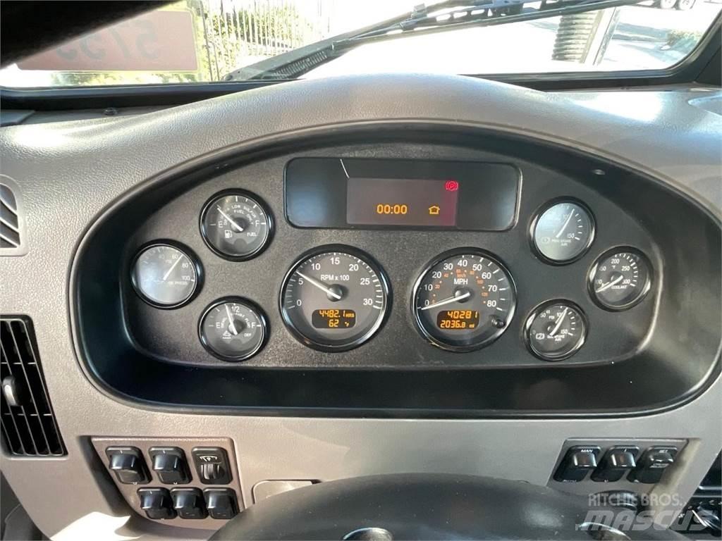 Peterbilt 348 Automobilinės cisternos