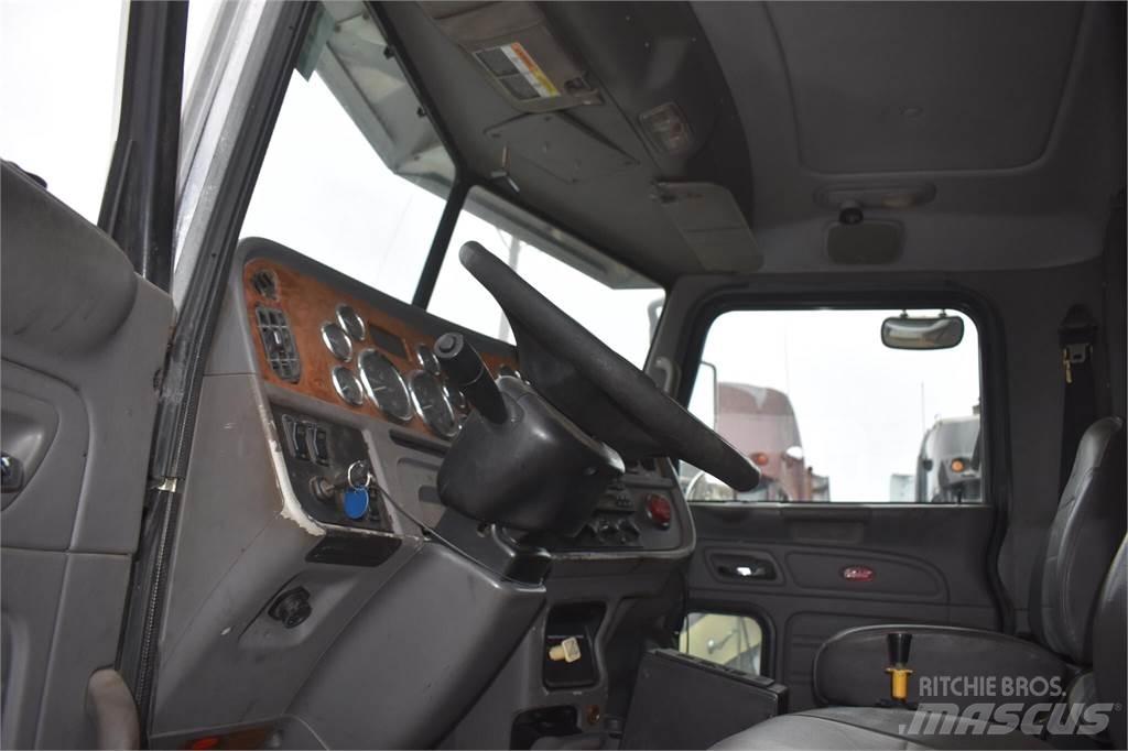 Peterbilt 365 Savivarčių priekabų vilkikai