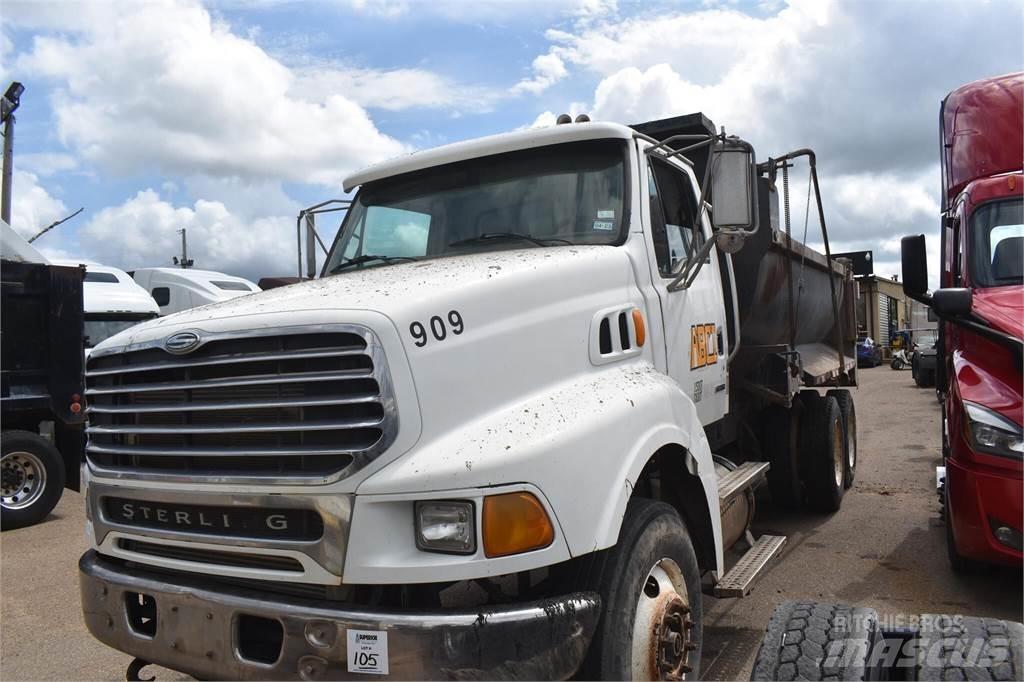Sterling L9500 Savivarčių priekabų vilkikai