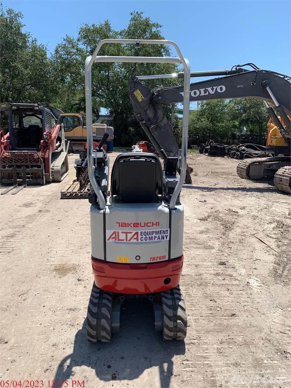 Takeuchi TB210R Mini ekskavatoriai < 7 t