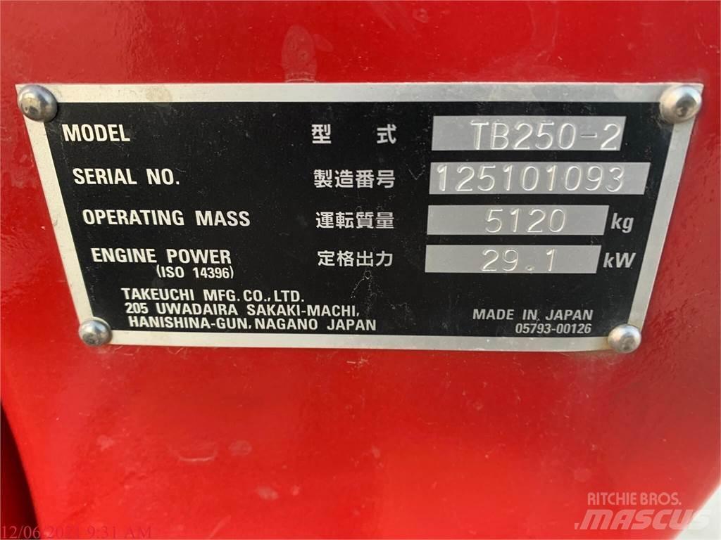 Takeuchi TB250-2 Mini ekskavatoriai < 7 t