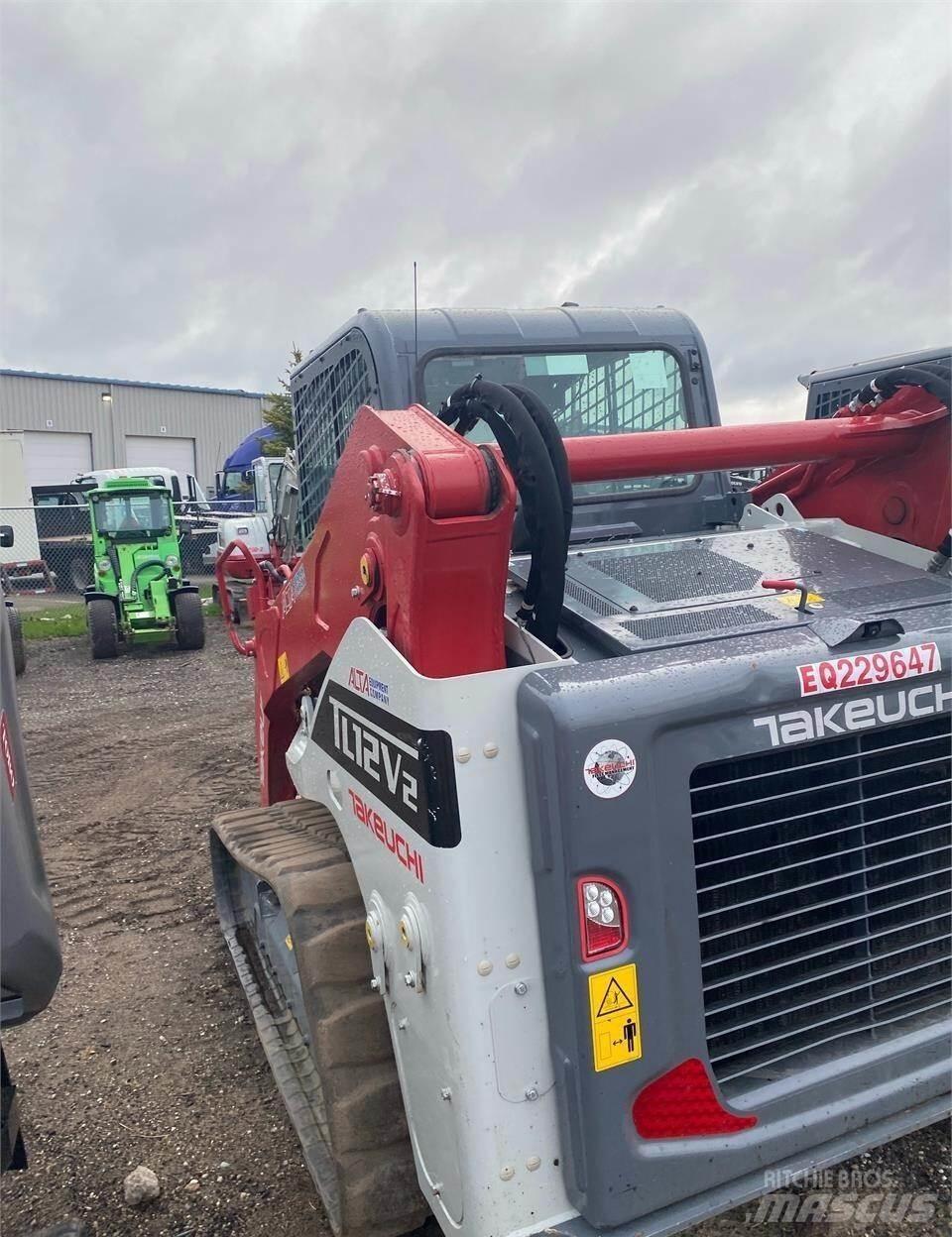 Takeuchi TL12V2 Krautuvai su šoniniu pasukimu