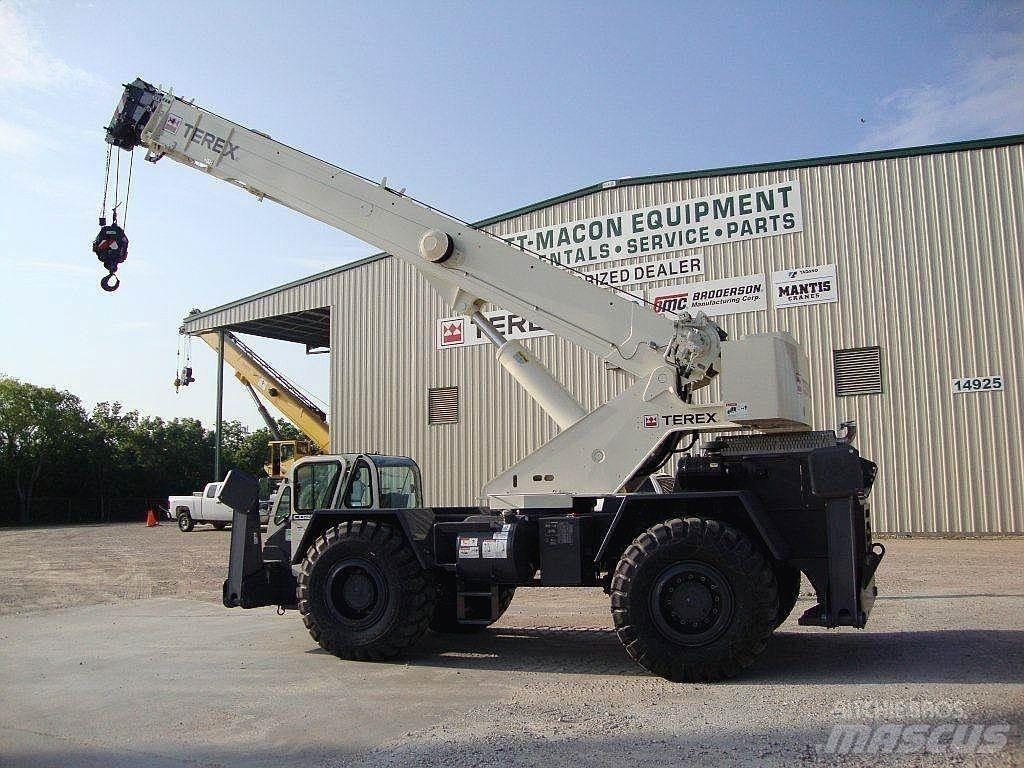 Terex CD225 Neapdoroto reljefo kranai