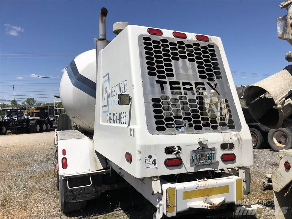 Terex FDB6000 Betonvežiai
