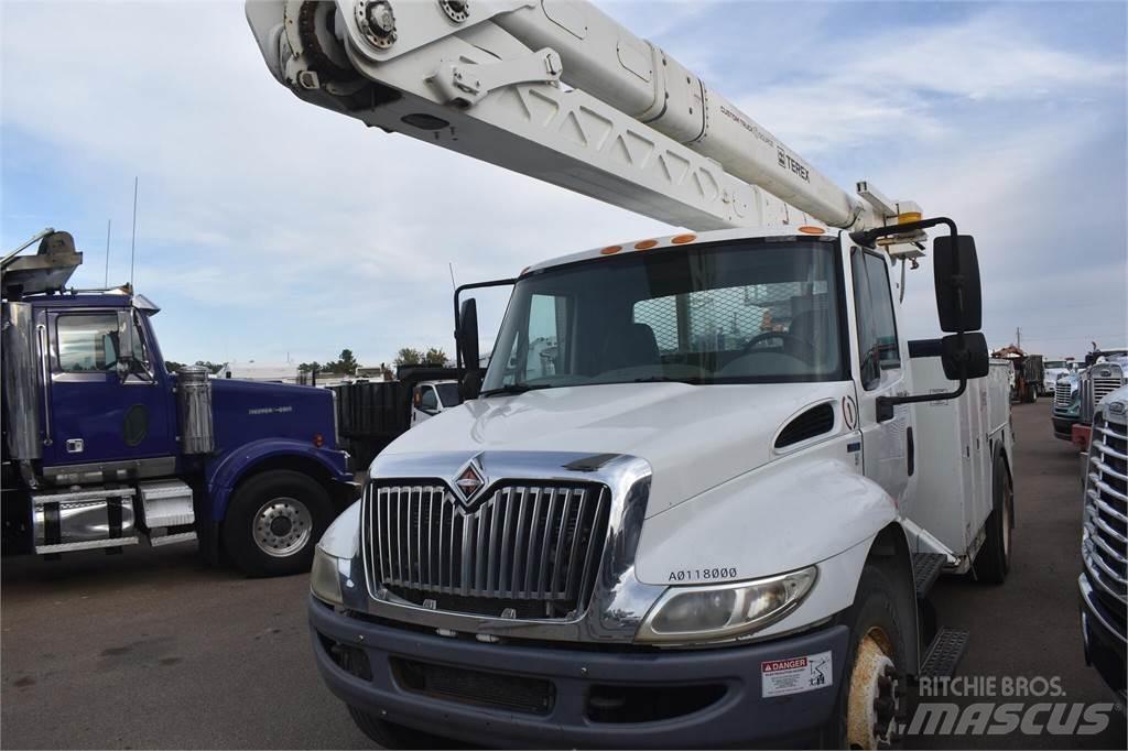 Terex HRX55 Ant vilkikų montuojamos kėlimo platformos