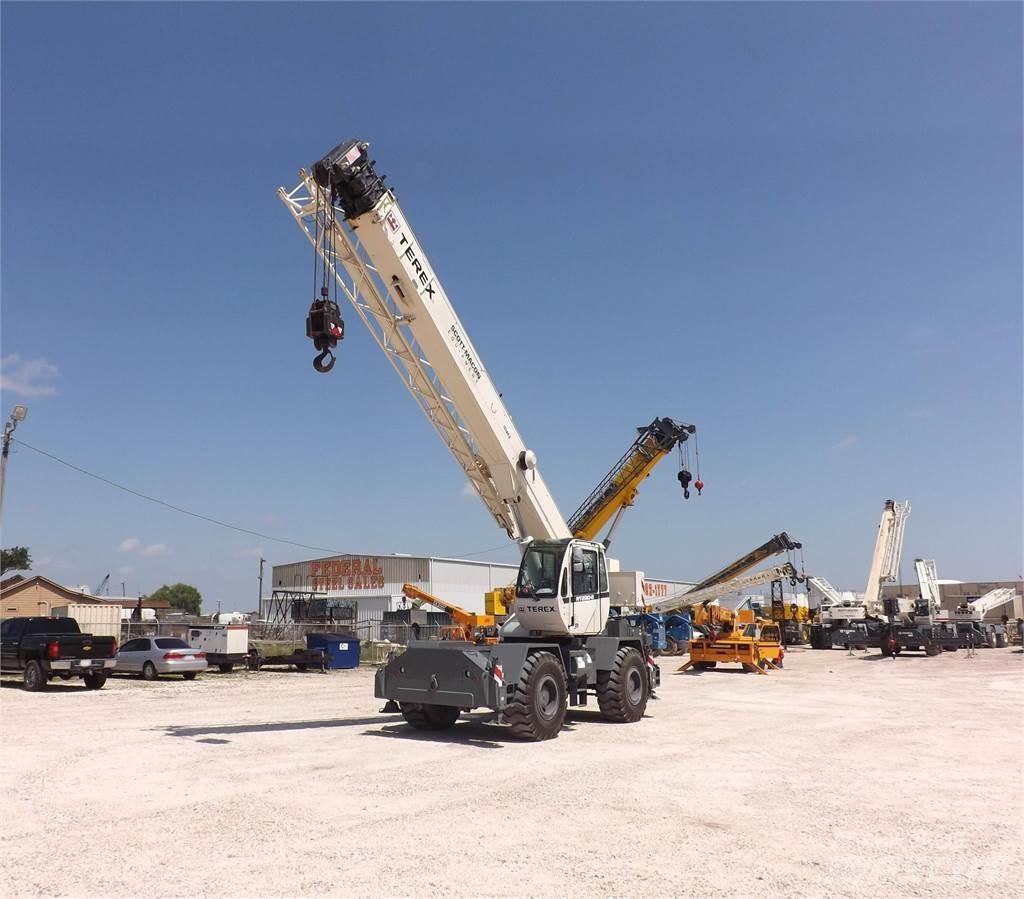 Terex RT230-2 Neapdoroto reljefo kranai