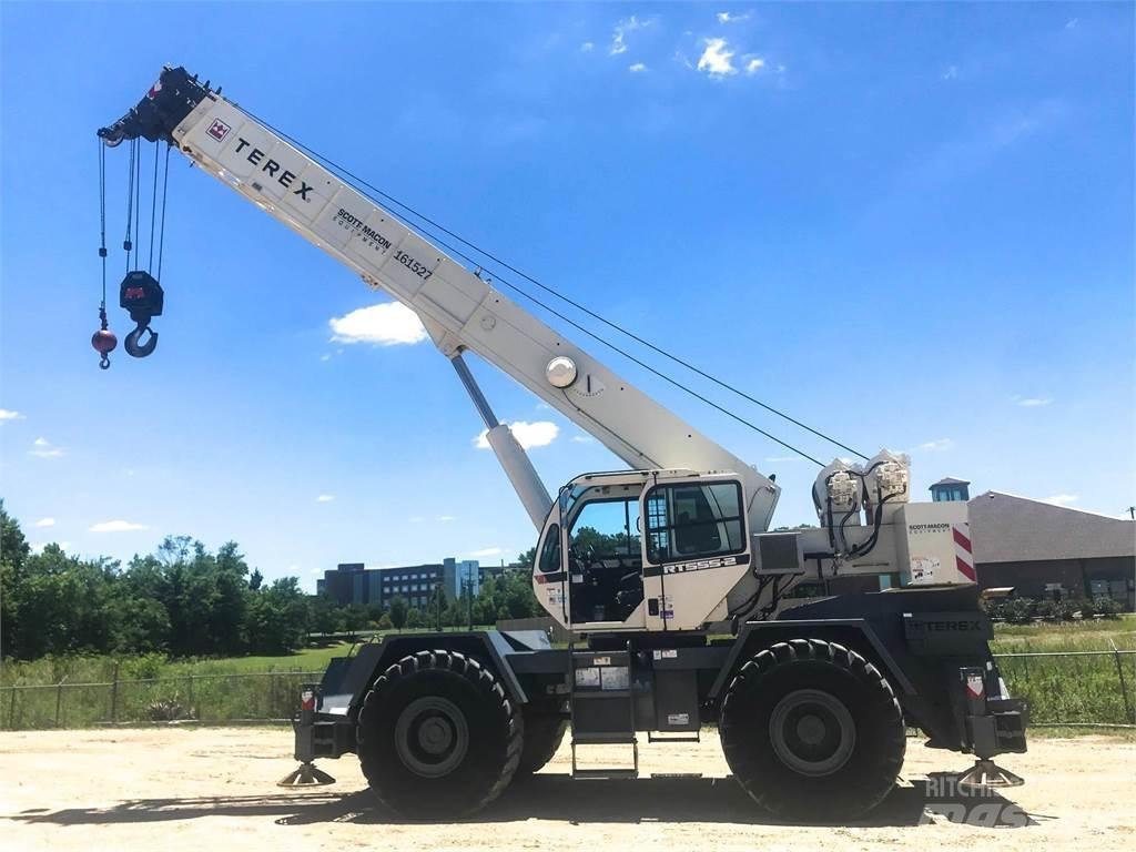 Terex RT555-2 Neapdoroto reljefo kranai