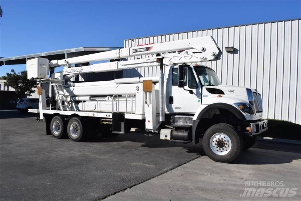 Terex TCX65/100 Ant vilkikų montuojamos kėlimo platformos