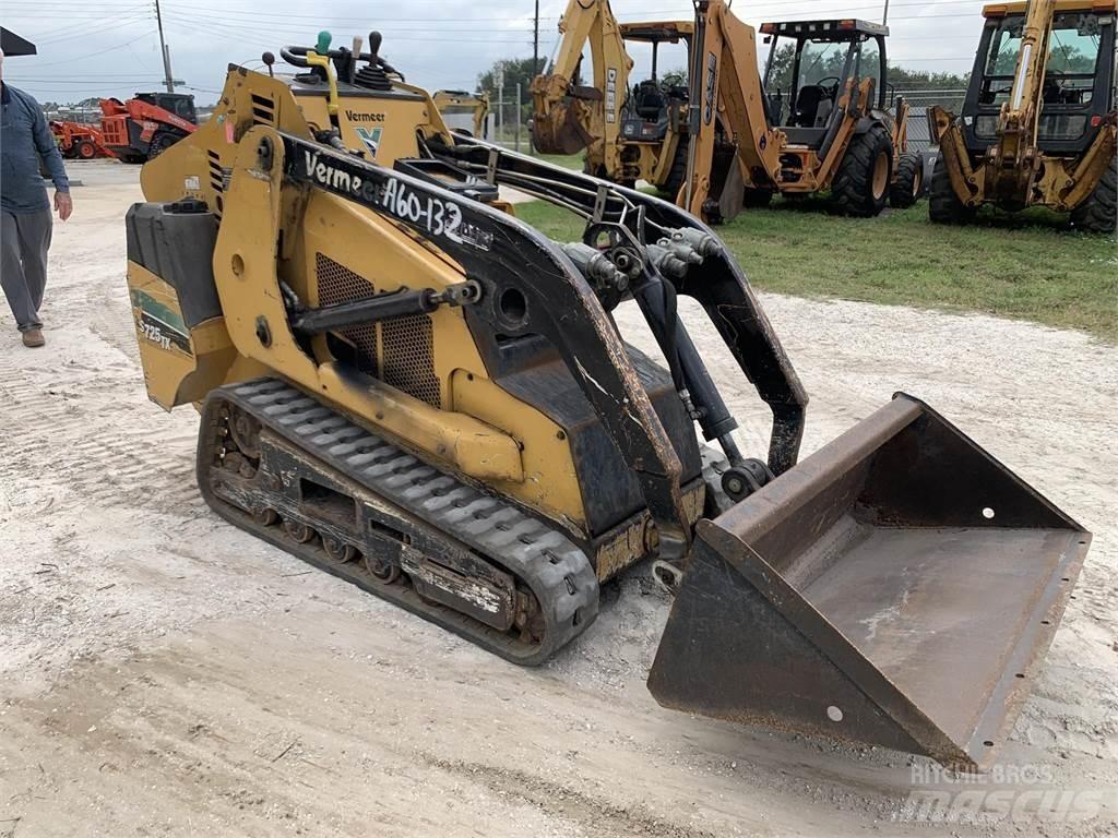 Vermeer S725TX Krautuvai su šoniniu pasukimu