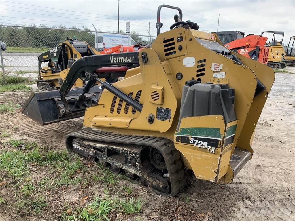 Vermeer S725TX Krautuvai su šoniniu pasukimu