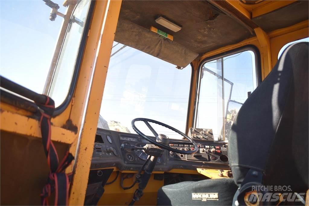 Volvo A25 Karjeriniai savivarčiai