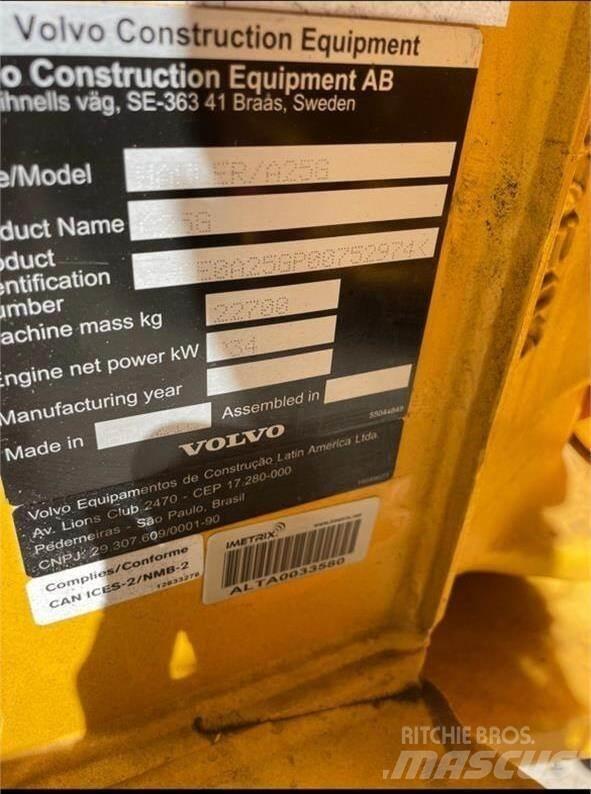 Volvo A25G Karjeriniai savivarčiai