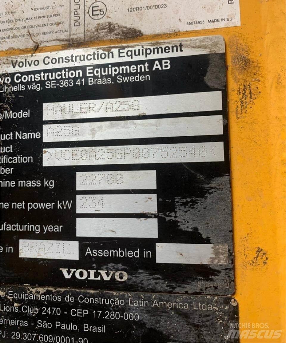 Volvo A25G Karjeriniai savivarčiai