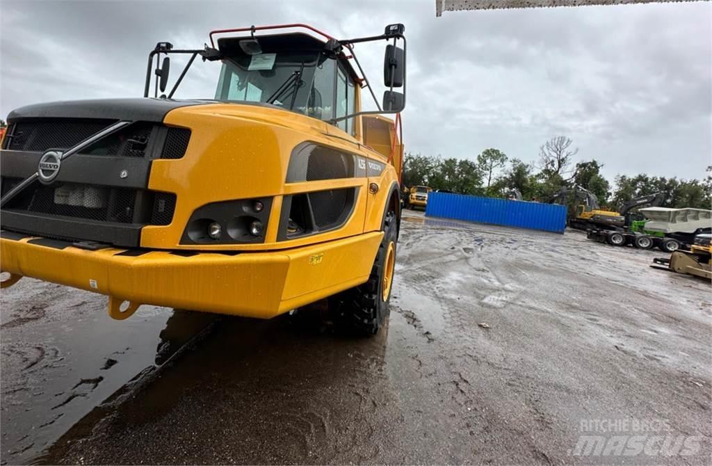 Volvo A25G Karjeriniai savivarčiai
