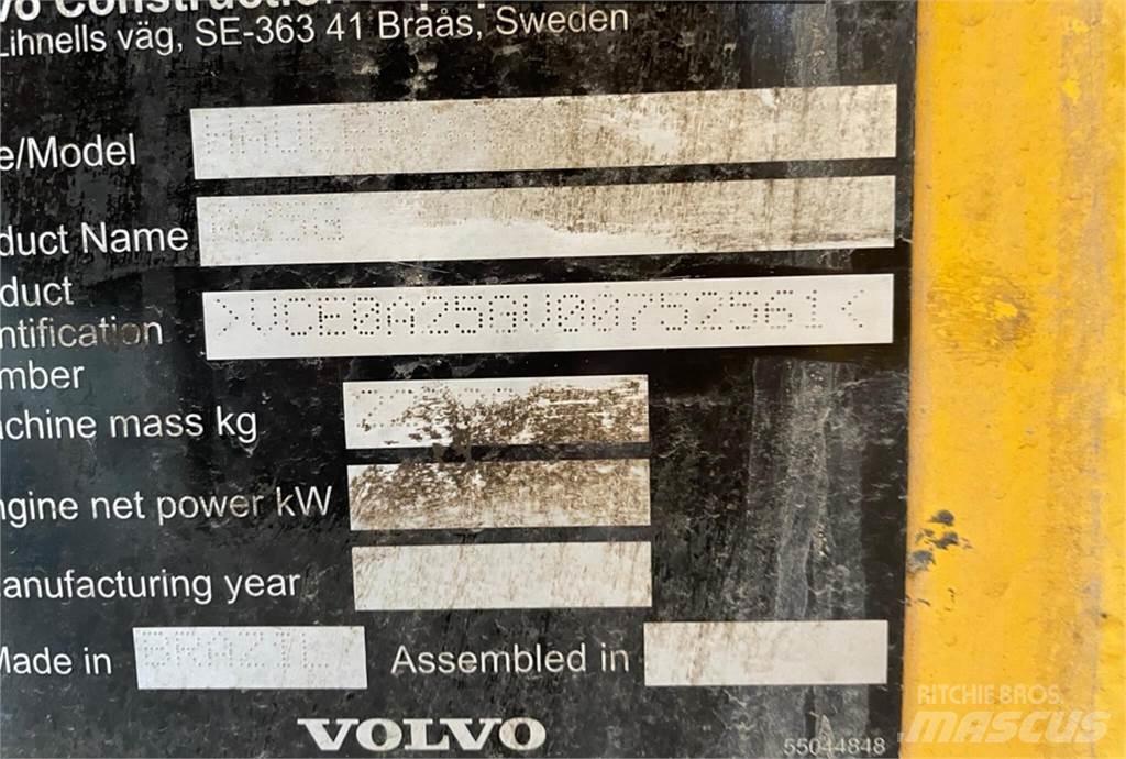 Volvo A25G Karjeriniai savivarčiai